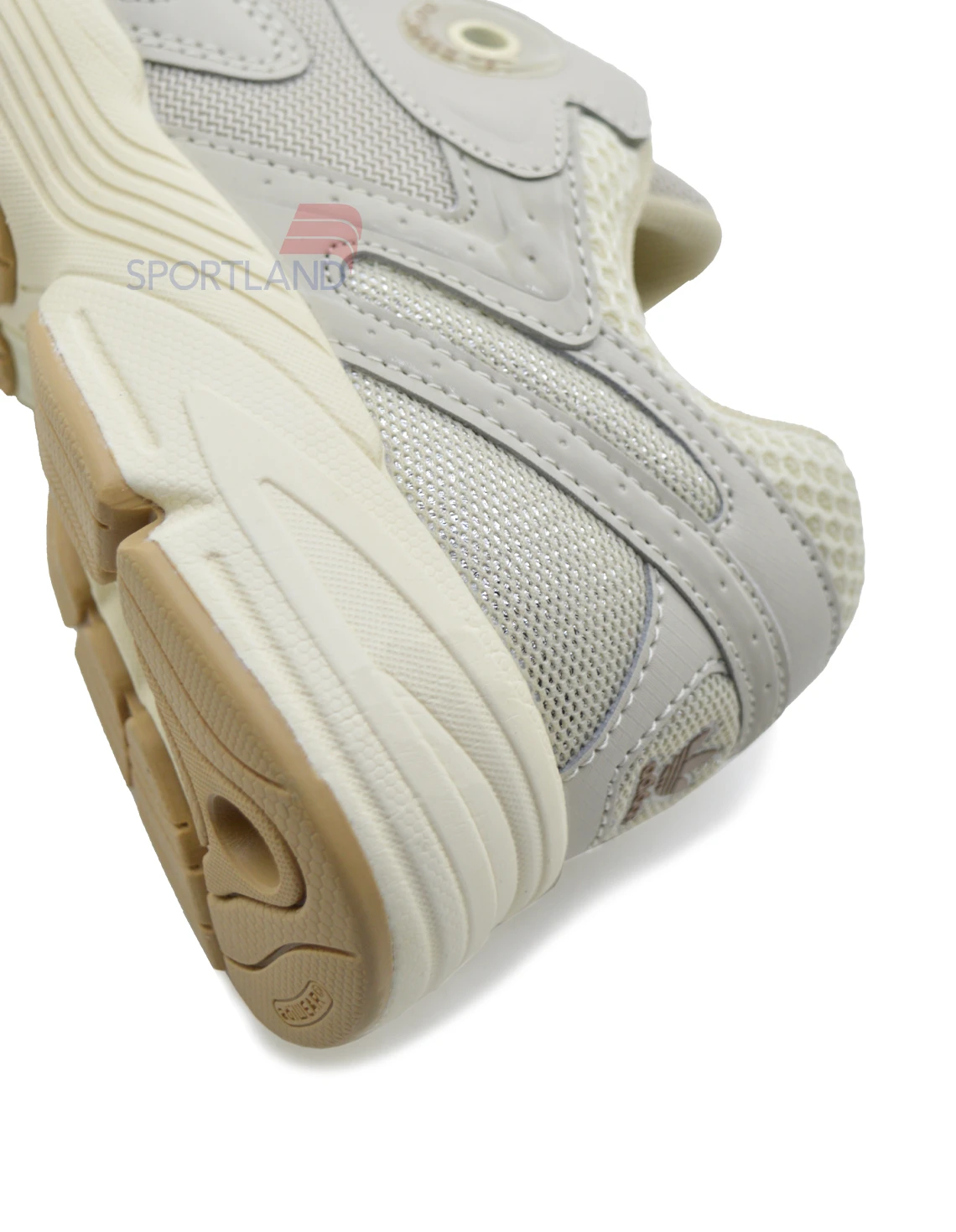 کفش دویدن زنانه آدیداس Astir W