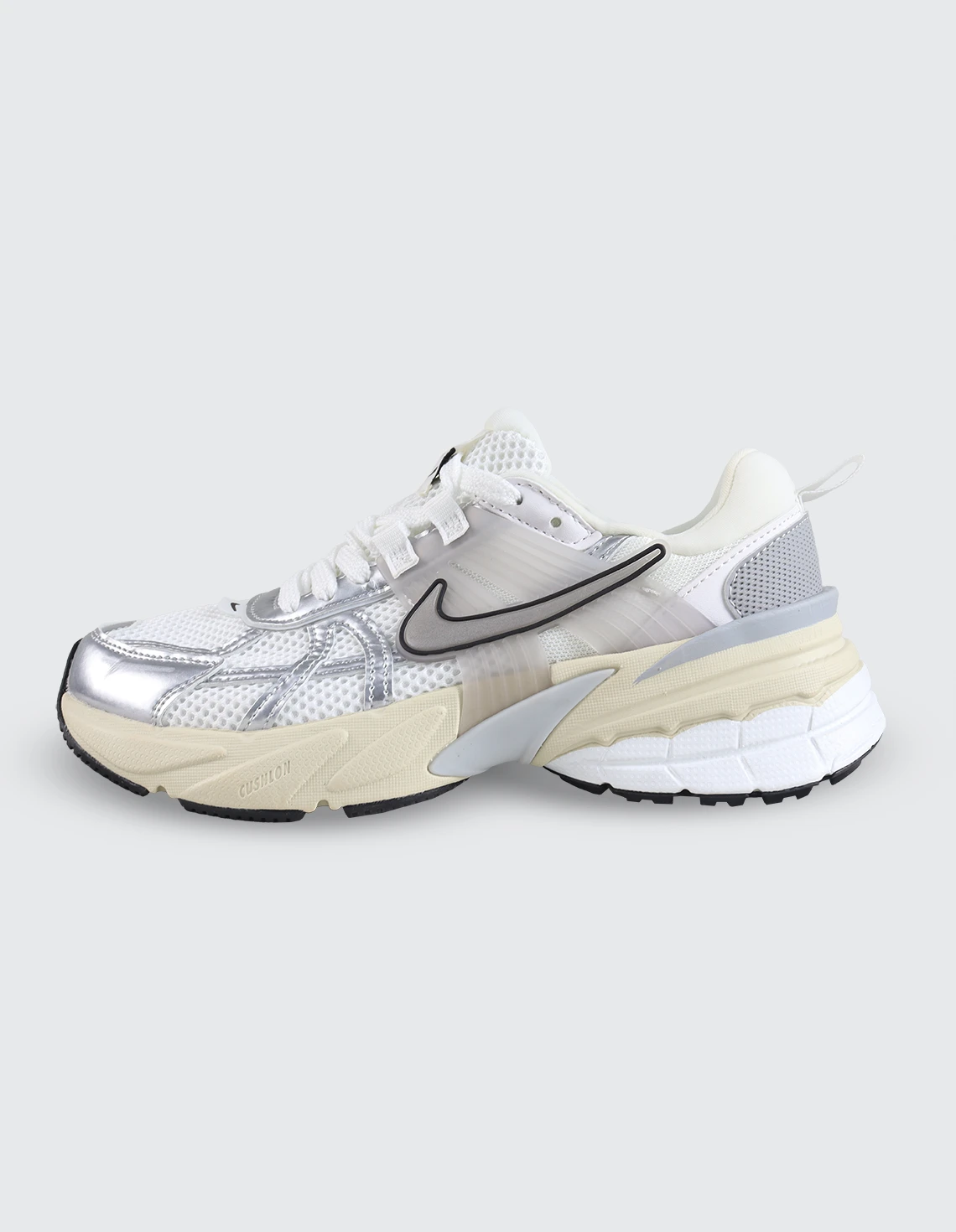 کفش دویدن زنانه نایکی V2K Run W