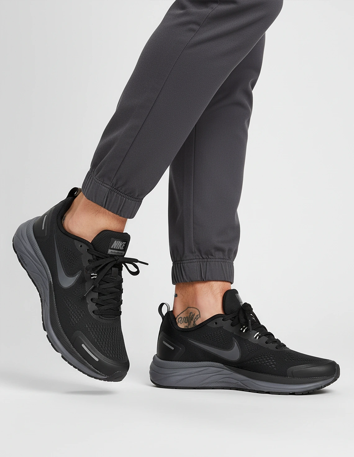 کفش دویدن مردانه نایکی Winflo 9x M