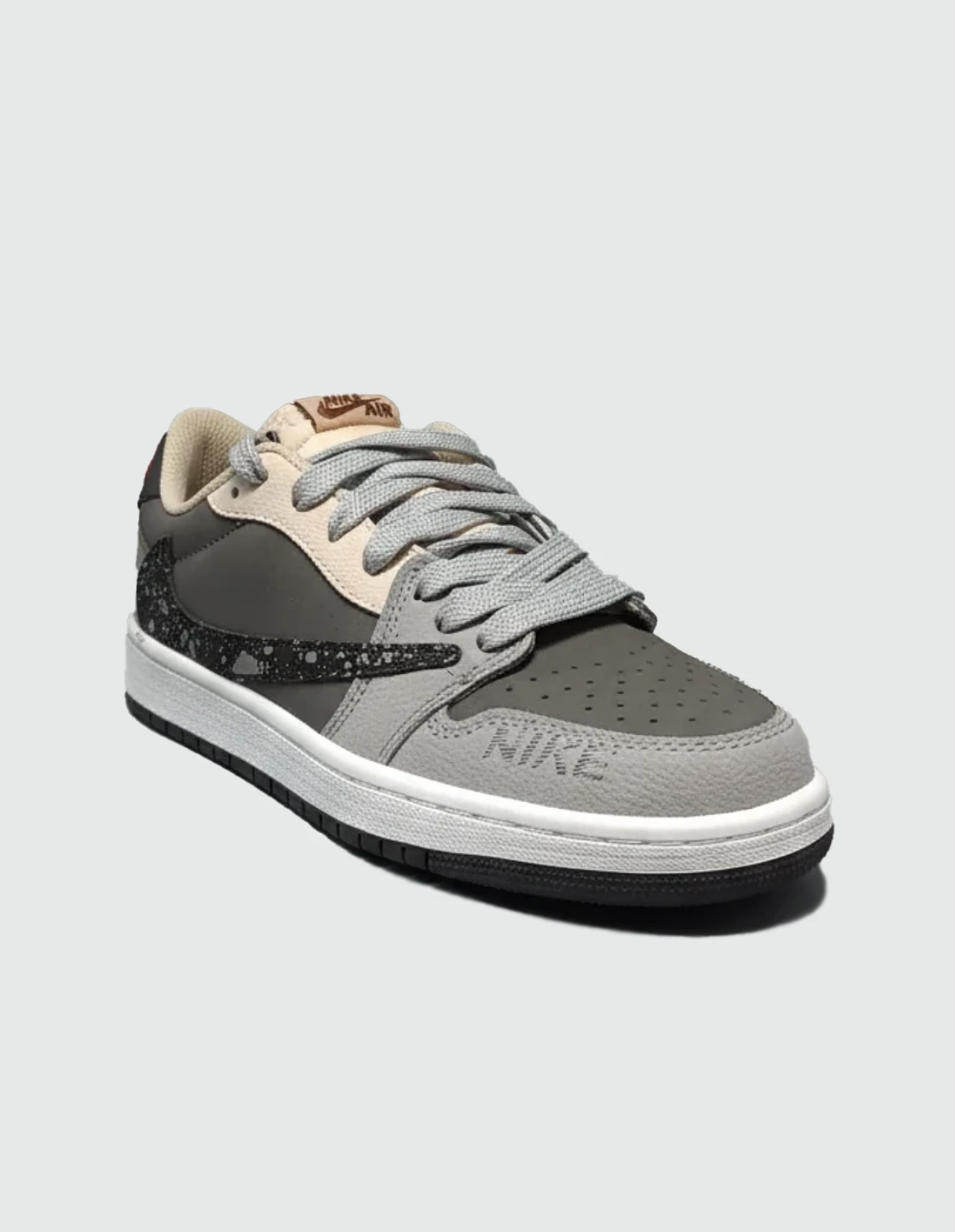 کفش روزانه مردانه نایک Nike Jordan 1 Low Travis Scott M