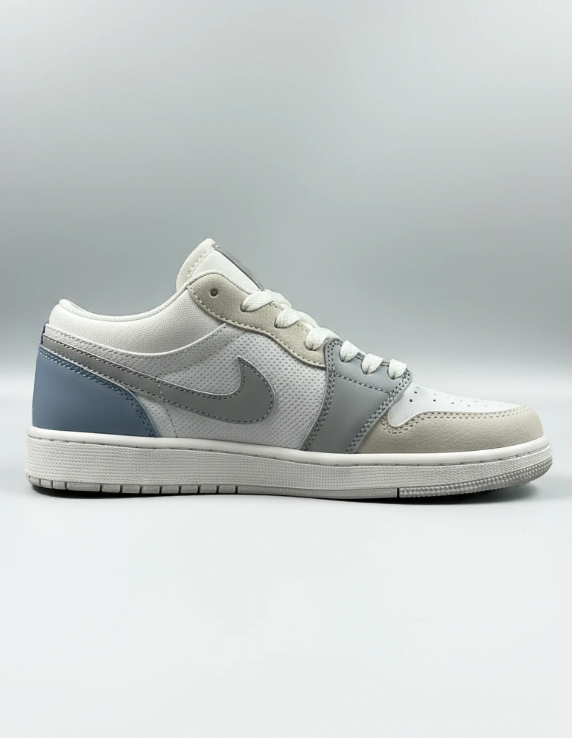 کفش روزانه مردانه نایک Nike Air Jordan 1 Low LX M